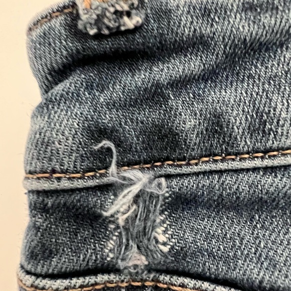 Fidelity button fly jeans. Show signs of wear/distressing as shown in pics. - Picture 8 of 16
